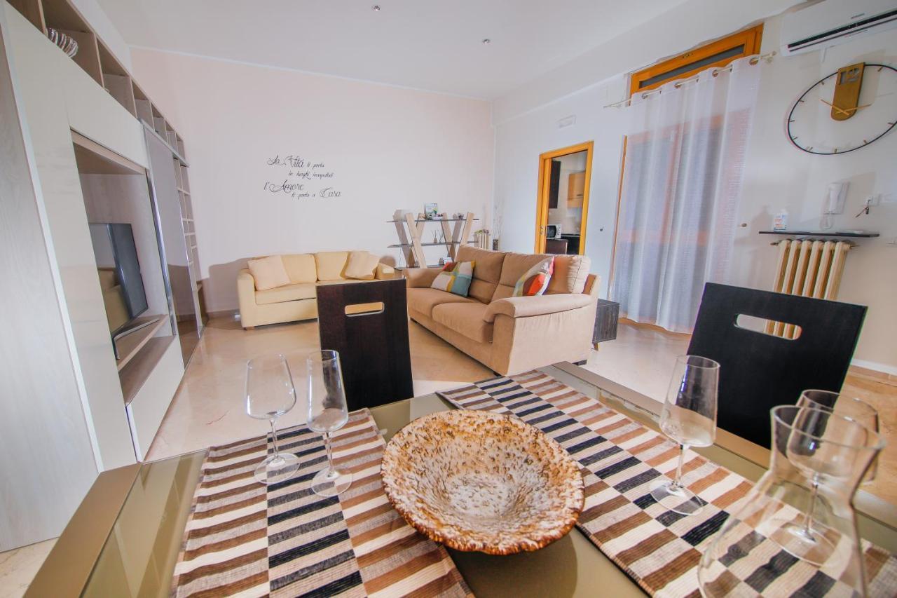 Suite Gaia Bari Exterior foto
