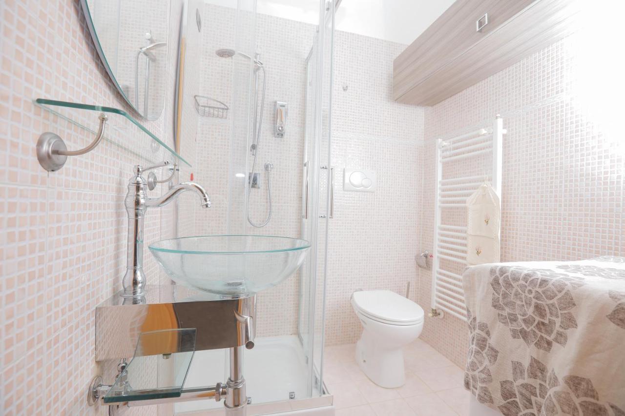 Suite Gaia Bari Exterior foto